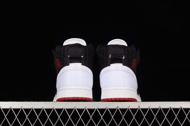 All categories Air Jordan Jordan series basketball shoes Air Jordan 1 Mid G version pure original Air Jordan 1 Mid UT "Black White" AJ1 Joe 1 white, black and purple stitching Zhongbang basketball shoes DD9338-016